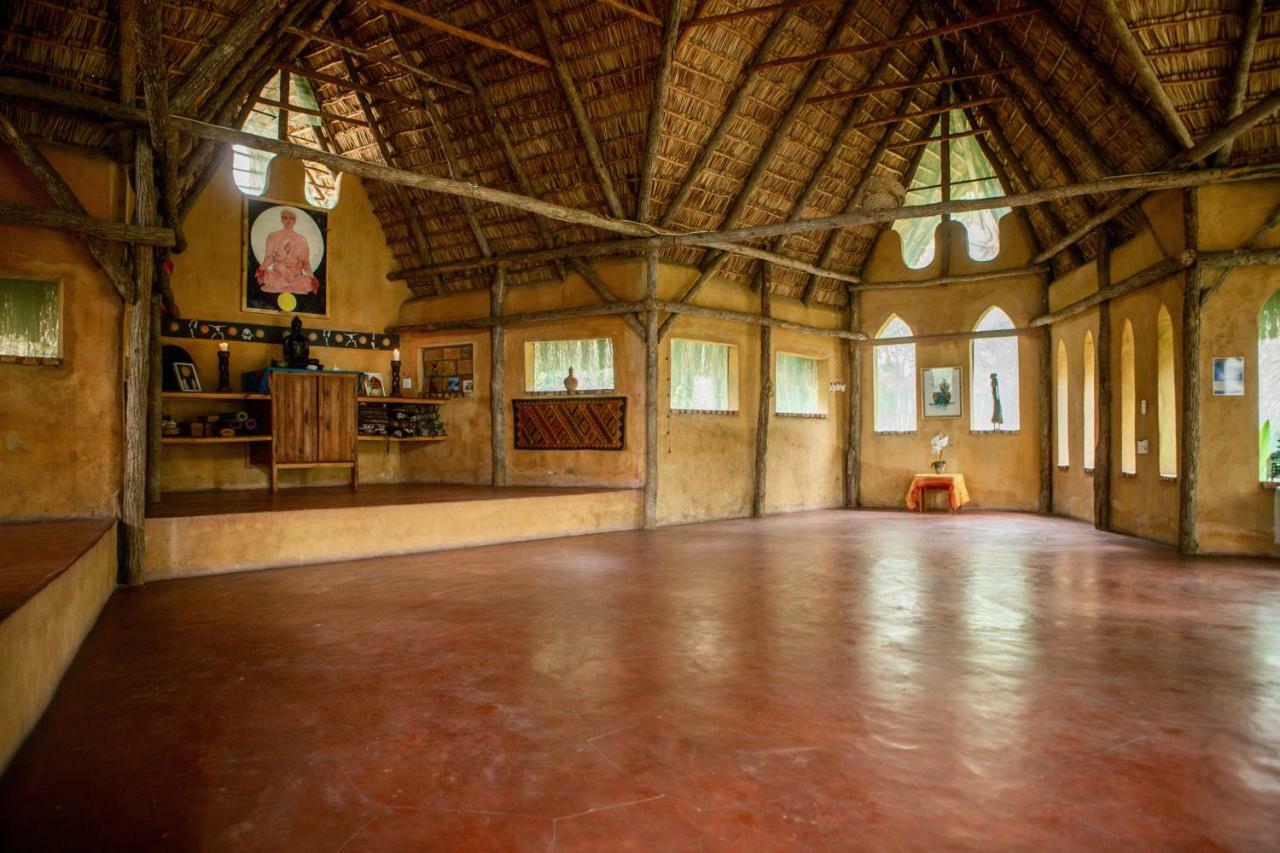 Turtle Cove Lodge And Yoga Shala Praia do Tofo Exterior foto