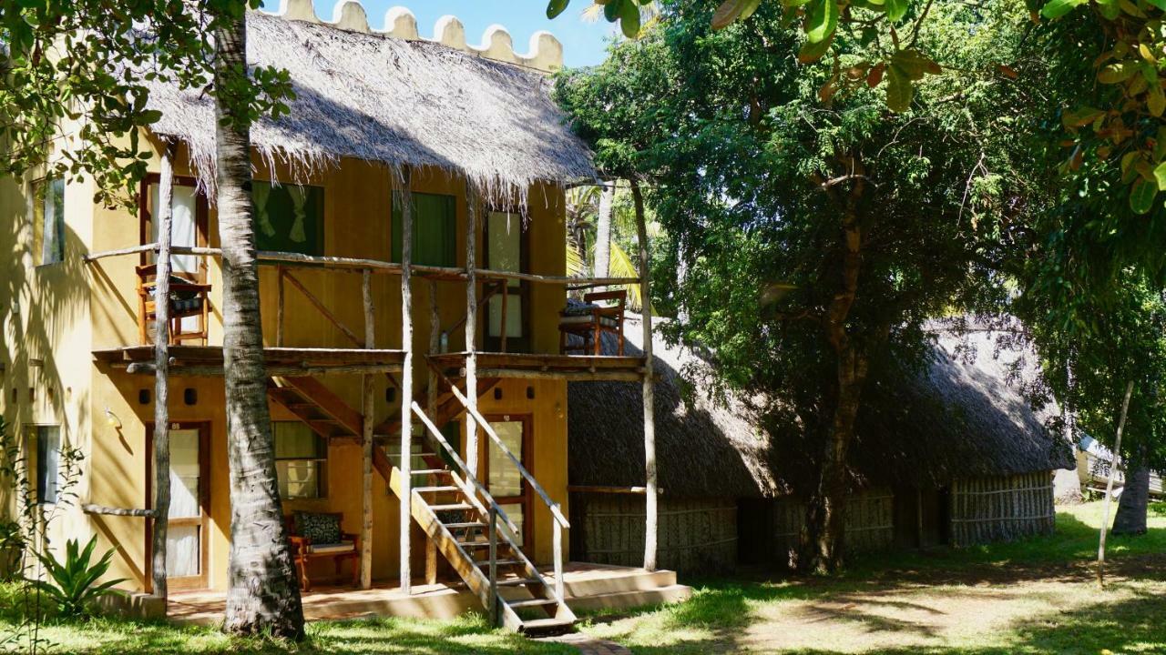 Turtle Cove Lodge And Yoga Shala Praia do Tofo Exterior foto