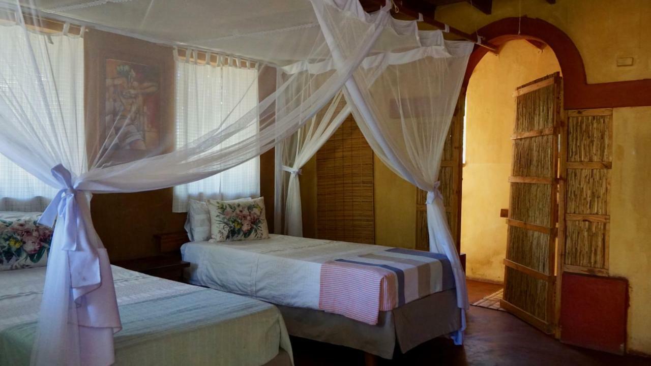 Turtle Cove Lodge And Yoga Shala Praia do Tofo Exterior foto