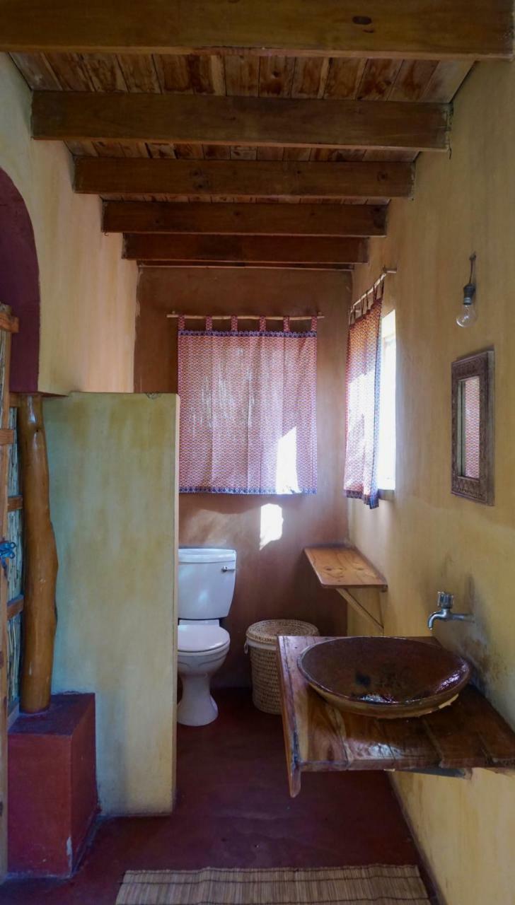Turtle Cove Lodge And Yoga Shala Praia do Tofo Exterior foto
