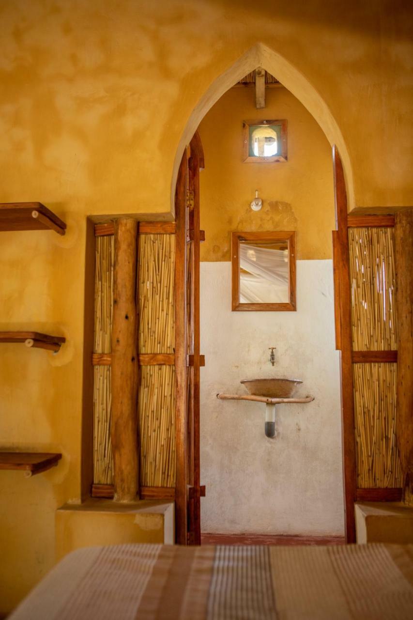 Turtle Cove Lodge And Yoga Shala Praia do Tofo Exterior foto