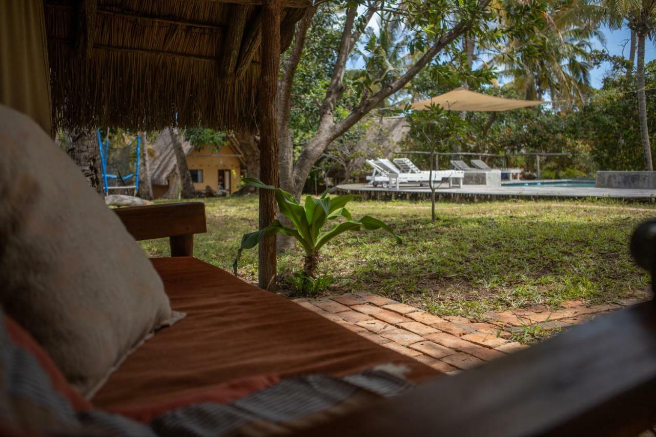 Turtle Cove Lodge And Yoga Shala Praia do Tofo Exterior foto