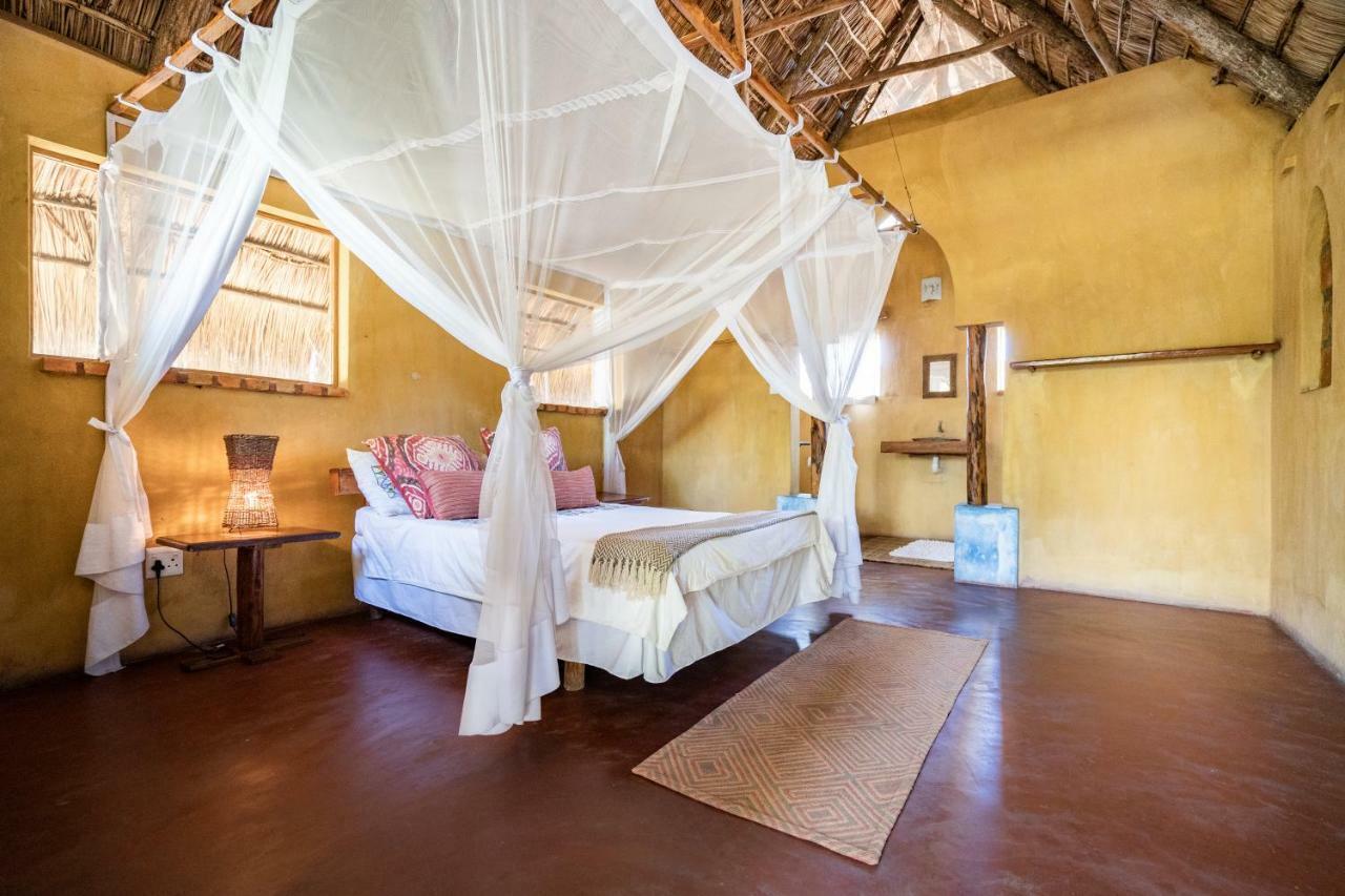 Turtle Cove Lodge And Yoga Shala Praia do Tofo Exterior foto