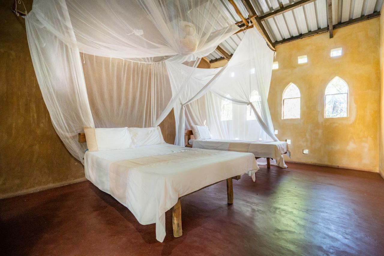 Turtle Cove Lodge And Yoga Shala Praia do Tofo Exterior foto